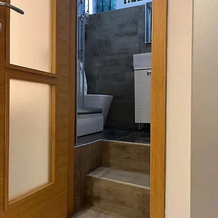 Lux Center Apartment *